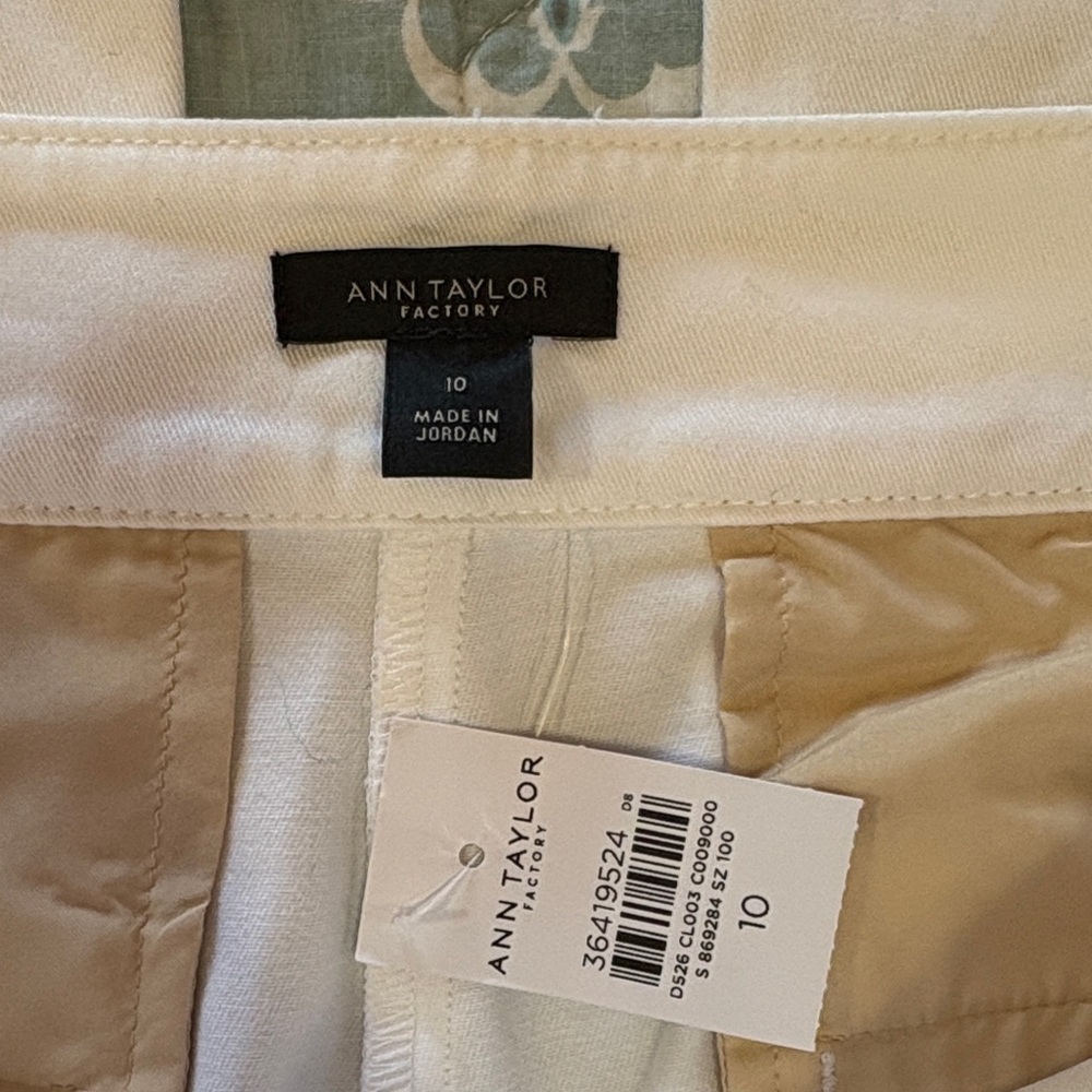 Ann Taylor Factory White Sailor-Inspired Straight Leg Trousers with Gold Buttons - Picture 4 of 4